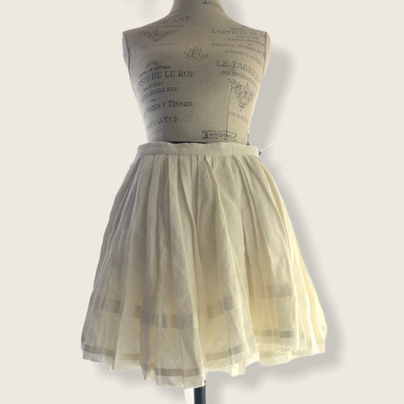 boy. by Band of Outsiders Dresses & Skirts - NWT Boy. BAND OF OUTSIDERS PLEATED Ivory White